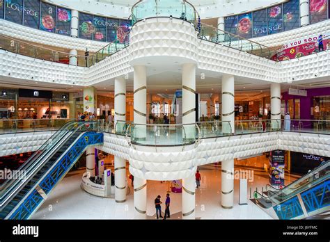 muscat shopping malls